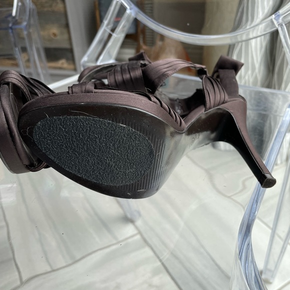 Brown Michael Shannon heels with bow tie - Picture 5 of 5